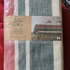 NWT Bee & Willow Holiday Plaid Tablecloth 60 x 84
